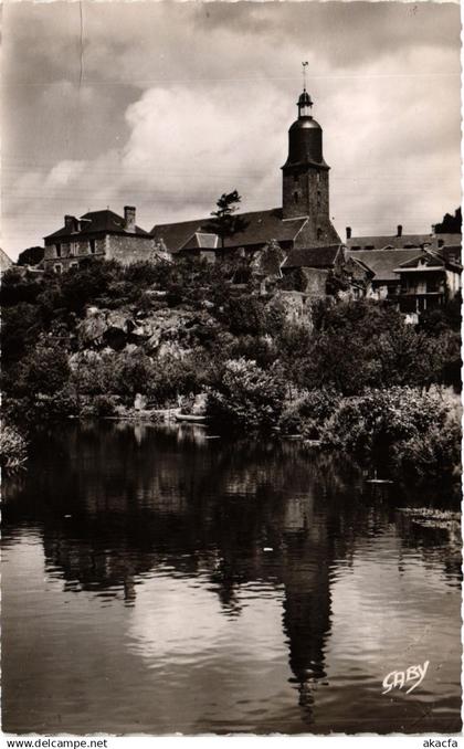 CPA PONT-Ecrepin - L'Église le Presbytere et l'Orne (355822)