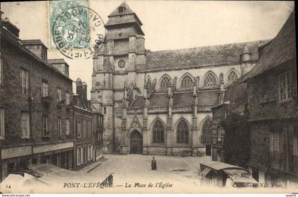 CPA Pont L'Eveque La place de l'eglise