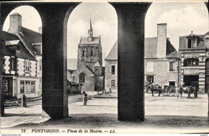 CPA Pontorson Place De La Mairie
