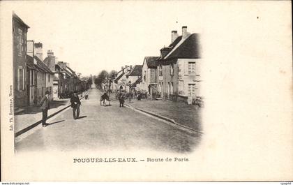 Pougues les Eaux - Route de Paris - CPA
