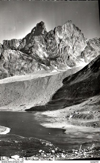 CPM Pralognan La Vanoise Lac Long Pointe et aiguille de la gliere