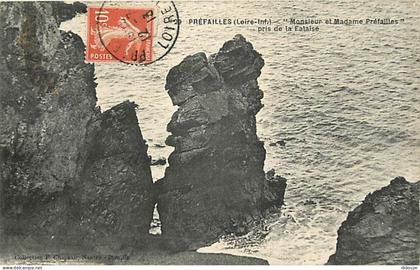 Carte Postale Ancienne - 44 - Préfailles - Monsieur et Madame Préfailles pris de la Falaise - Correspondance - CPA - Obl