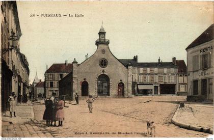 CPA PUISEAUX La Halle (607770)