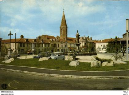 Rabastens de Bigorre - la place centrale