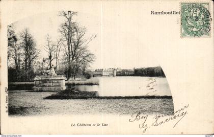 CPA Rambouillet Le chateau et le lac