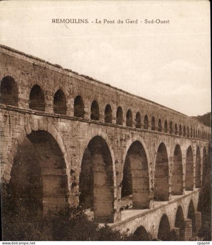 CPA Remoulins Le Pont du Gard Sud Ouest