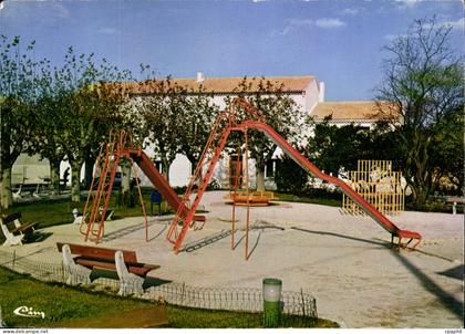 CPM Remoulins Gard la mairie les Jardins et les jeux d'enfants