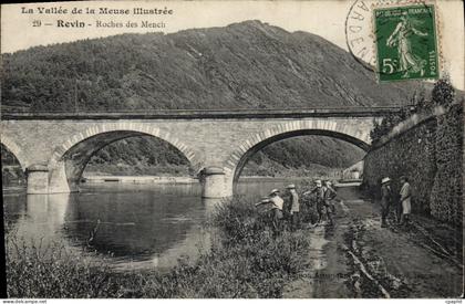 CPA Revin Roches des Mench