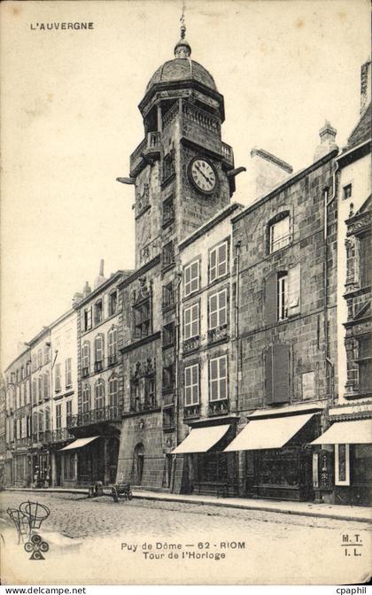 CPA Riom Tour De L Horloge
