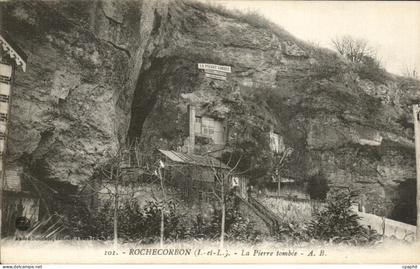 CPA Rochecorbon La Pierre tombee