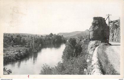 CPA L'Ardèche aux défilé de Ruoms
