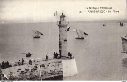 CPA Saint Brieuc Le phare Lighthouse