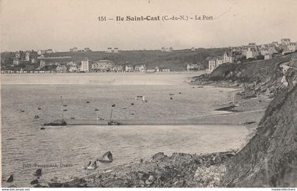 Saint-Cast-le-Guildo (22 - Côtes d'Armor) Le Port