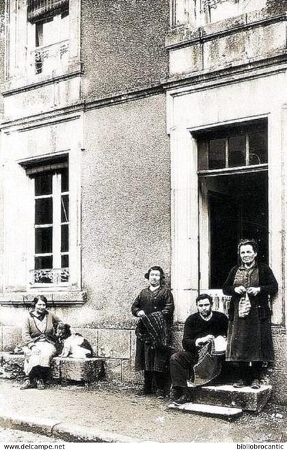 D46 - CARTE PHOTO - LE TAILLEUR DE SAINT CERE - photo POUJADE