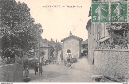 SAINT-CHEF (Isère) - Grande Rue
