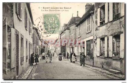 Saint Julien du SAult CPA La rue Notre DAme (2eme vue)