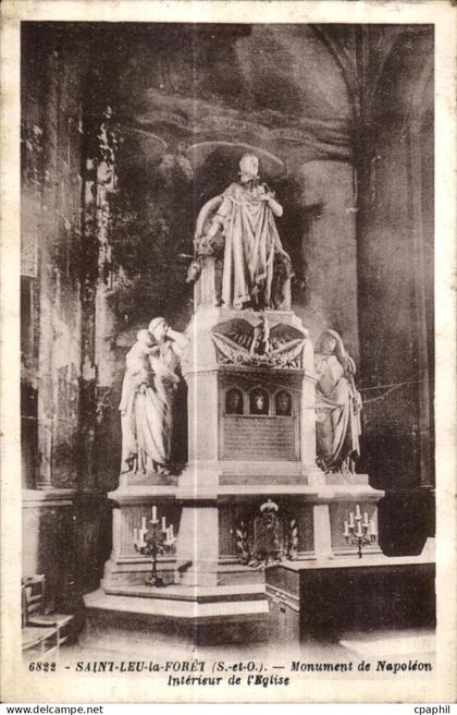 CPA Saint leu la foret (S-et O ) Monument de napoleon interieur de I eglise