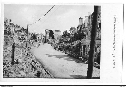 CPA SAINT-LO -Guerre 1939/45: rue Torteron