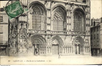 CPA Saint Lo Proche de la Cathedrale