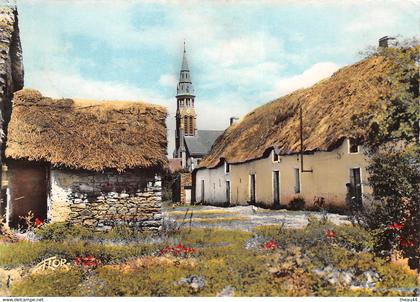 ¤¤  -  SAINT-LYPHARD  -  Un Coin Pittoresque  -  L'Eglise    -   ¤¤