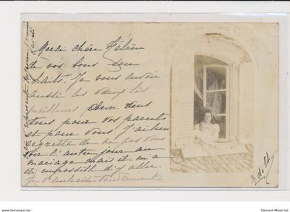 SAINT MAMET LA SALVETAT - Carte photo - femme et enfant à la fenêtre - très bon état