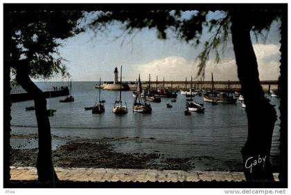 17 La Cotinière Saint-Pierre-d'Oléron bateau peche D17D K17385K C17385C RH080907