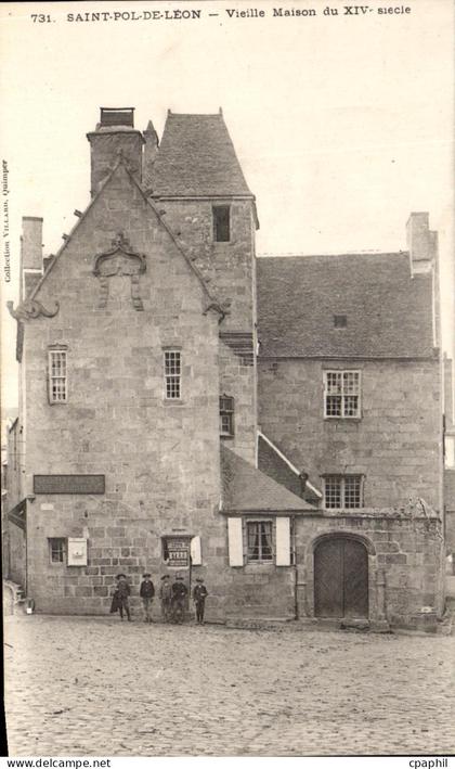 CPA Saint Pol de Leon Vielle Maison au 14eme Siecle