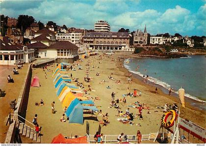 Carte Postale - 22 - Saint Quay Portrieux - Le Casino et la plage - Scènes de Plage - Flamme Postale de Saint Quay Portr