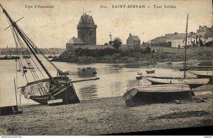 CPA Saint Servan Tour Solidor Bateaux
