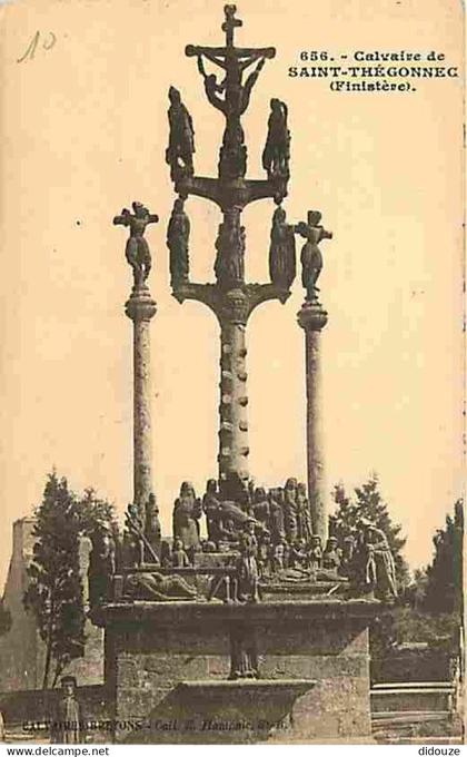 29 - Saint Thegonnec - Le Calvaire - Animée - CPA - Voir Scans Recto-Verso