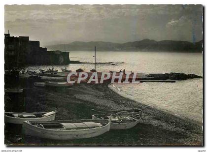 CPM Les Bords de la Riviera Saint Tropez Var Contre Jour sur le Port des Pecheurs