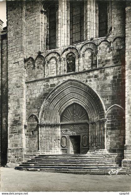 CPM Haute Vienne Saint Yrieix La Perche La Collegiale