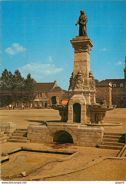 CPM Sainte Anne D'Auray La Fontaine miraculeuse