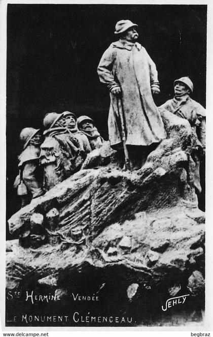 SAINTE HERMINE    SCUPTURE DE SICART