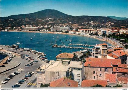 CPM Sainte Maxime Var Le Port et la Plage