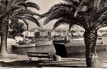 Sanary sur Mer CPM Un coin du port