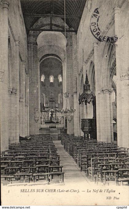 CPA Selles Sur Cher La Nef de l'Eglise
