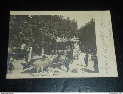 SORGUES LE 25 JUILLET 1902 - CARTE PHOTO DEFILEE " produit Céramique" - 84 VAUCLUSE (C.B)