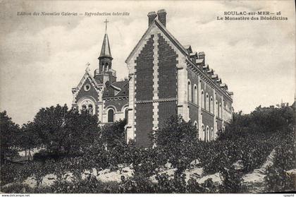 CPA Soulac sur Mer Le Monastere des Benedictins