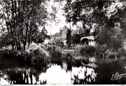 CPSM Souppes sur Loing Les bords du Loing Le pont