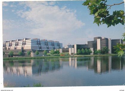 LOT 40 CPM GF- Strasbourg -Institutions européennes (bâtiments, détails , état, éditeurs ... scans) +port