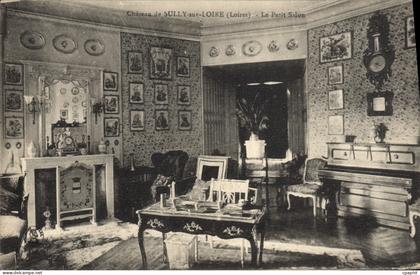 CPA Sully Sur Loire Le Petit Salon