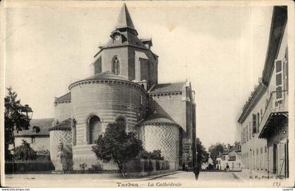 Tarbes - La Cathedrale CPA