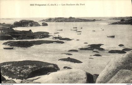 CPA Tregastel Les Rochers du Port