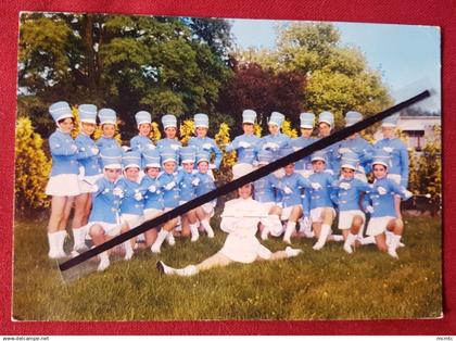 CPM - Majorettes de Tremblay lès Gonesse -( Tremblay en France ) -