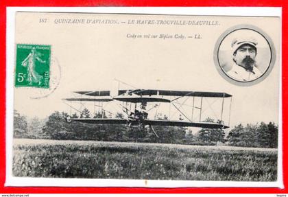 14 - TROUVILLE --  Quinzaine d'Aviation - Le Havre - Trouville - Deauville - Cody en vol sur biplan Cody