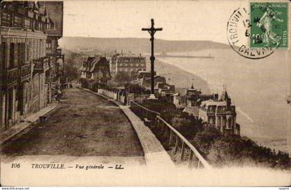 CPA Trouville Vue generale