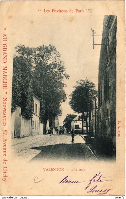 CPA Les Env. de Paris - Valenton - Une Rue (519994)