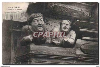 CPA Vannes Vannes Et Sa Femme Bois Sculpte Du