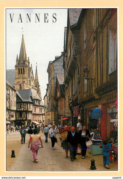 CPM Vannes La Bretagne en Couleur Promenade dans le Vieux Vannes